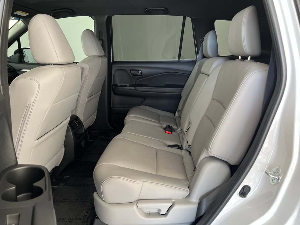 Used 2023 Honda Passport EX-L image 27