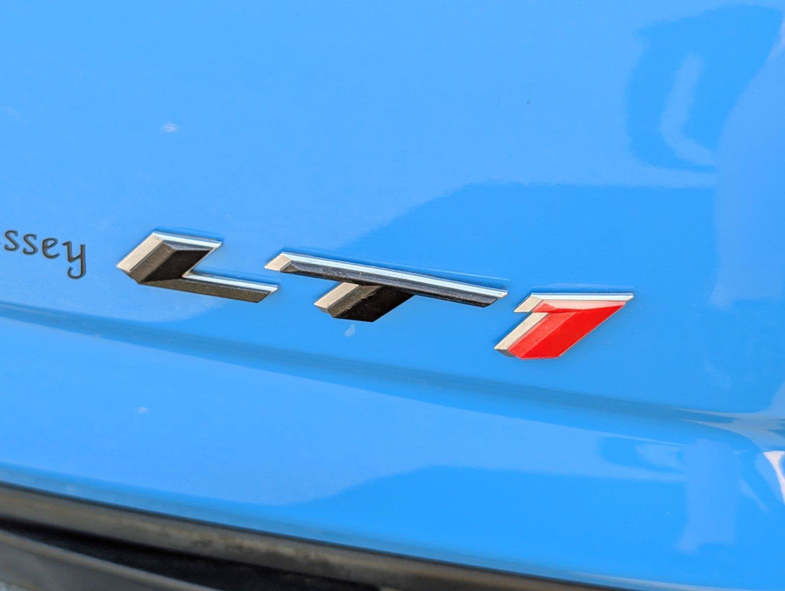 Used 2022 Chevrolet Camaro LT w/ RS Package RWD image 6