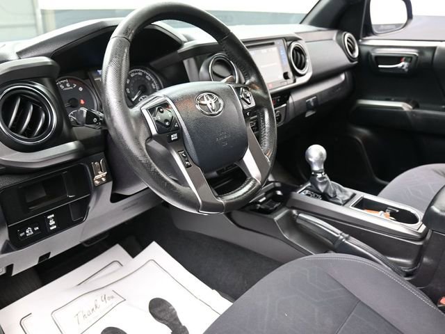 Used 2016 Toyota Tacoma TRD Off-Road image 14
