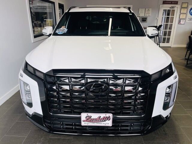 Used 2024 Hyundai Palisade Calligraphy image 3