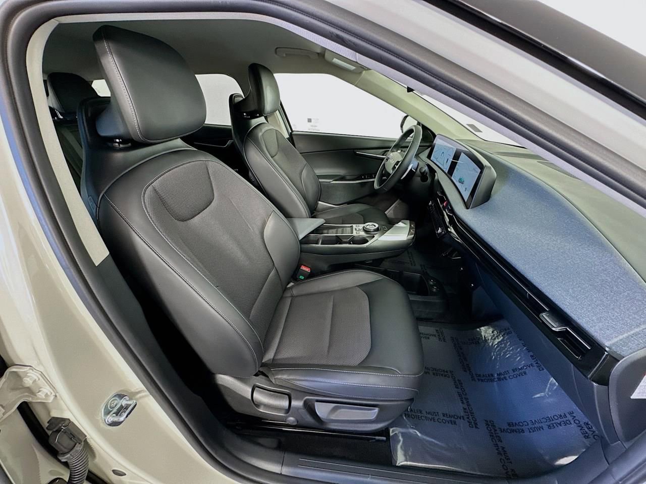 Used 2024 Kia EV6 Light image 33