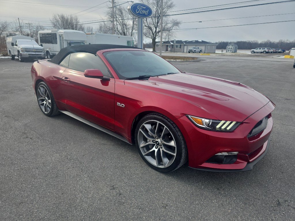Used 2017 Ford Mustang GT Premium w/ Equipment Group 401A image 7