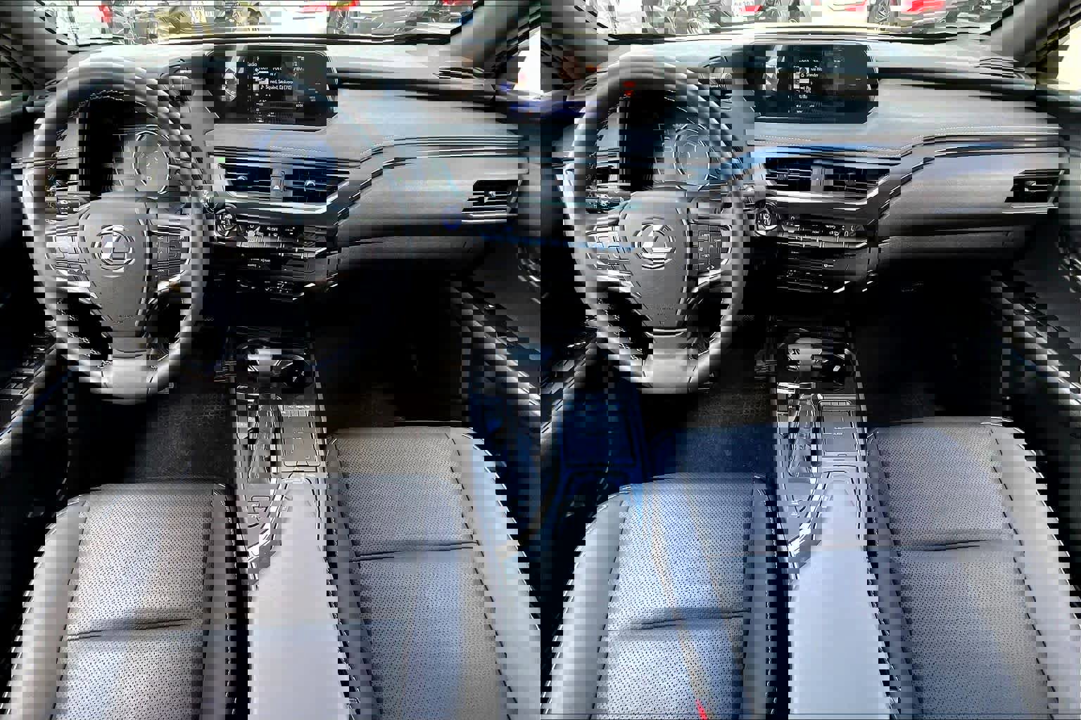 Used 2019 Lexus UX 250h w/ Premium Package image 13