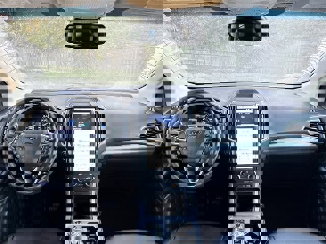 Used 2022 Ford Edge SEL image 21