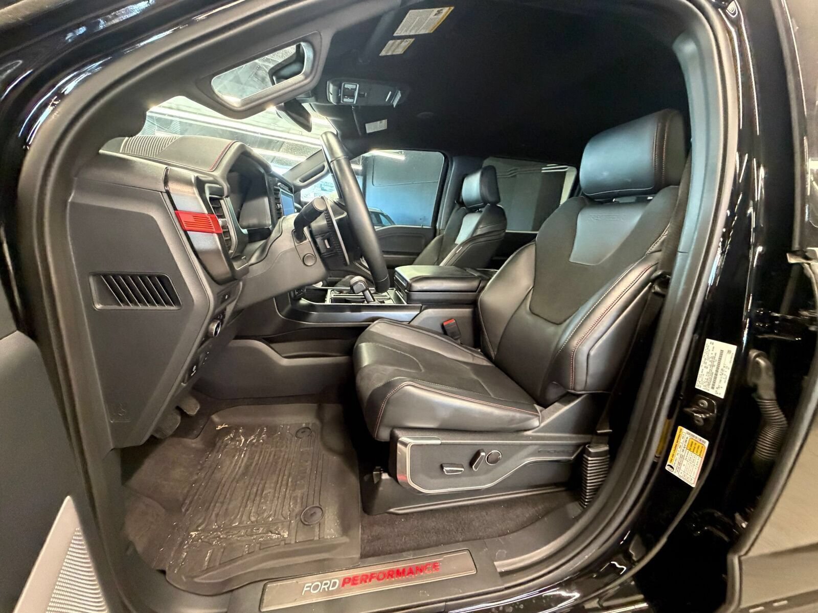 Used 2025 Ford F150 Raptor AWD/4WD image 2