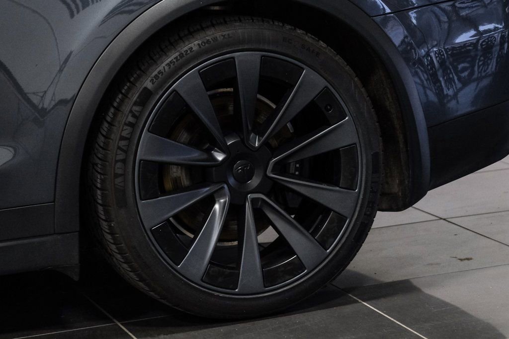 Used 2022 Tesla Model X image 55