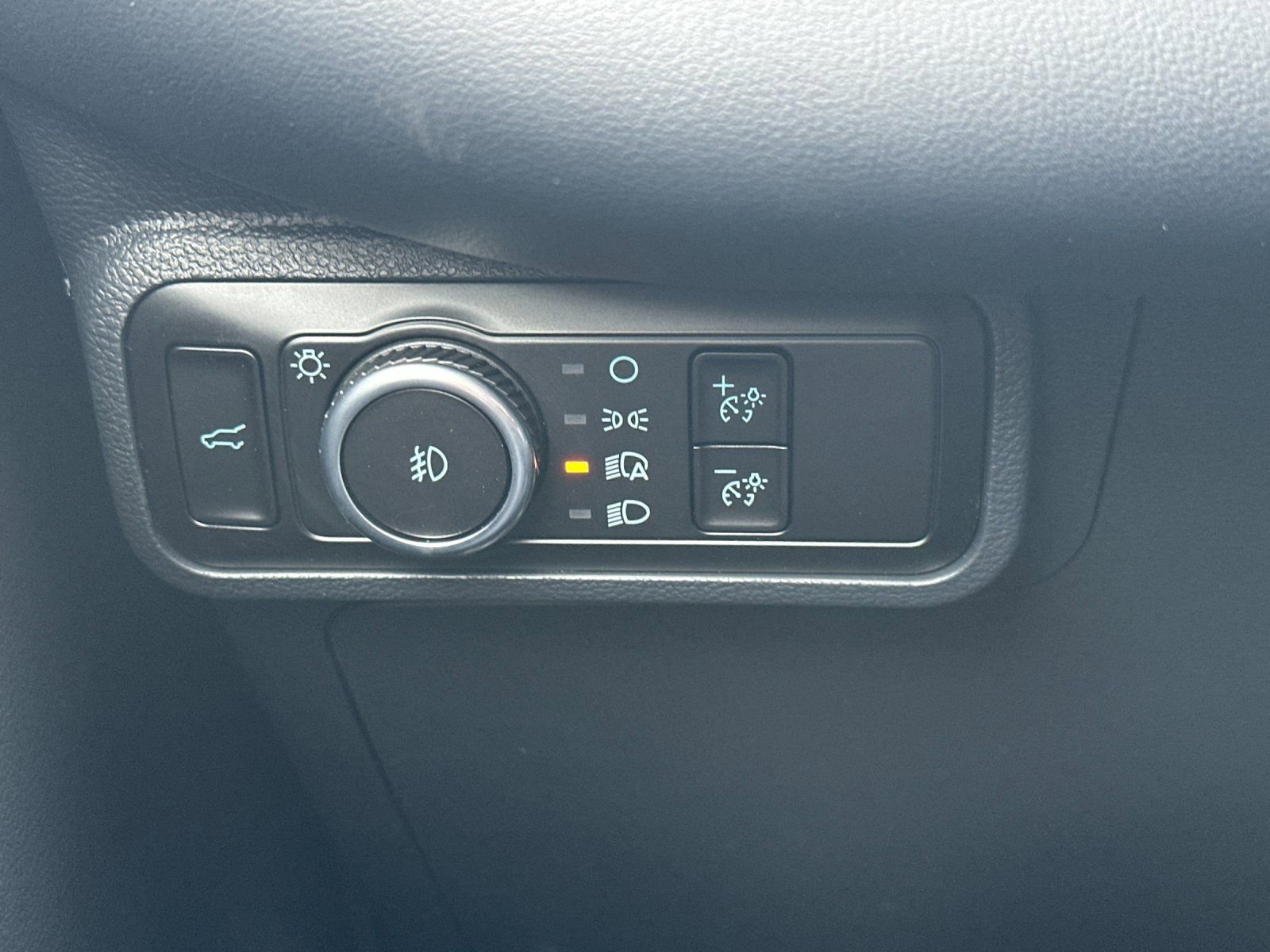 New 2026 Ford Explorer ST-Line w/ ST-Line Street Pack image 32