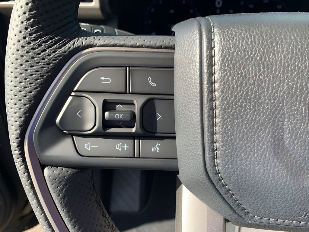 Used 2024 Toyota Tacoma Limited image 25