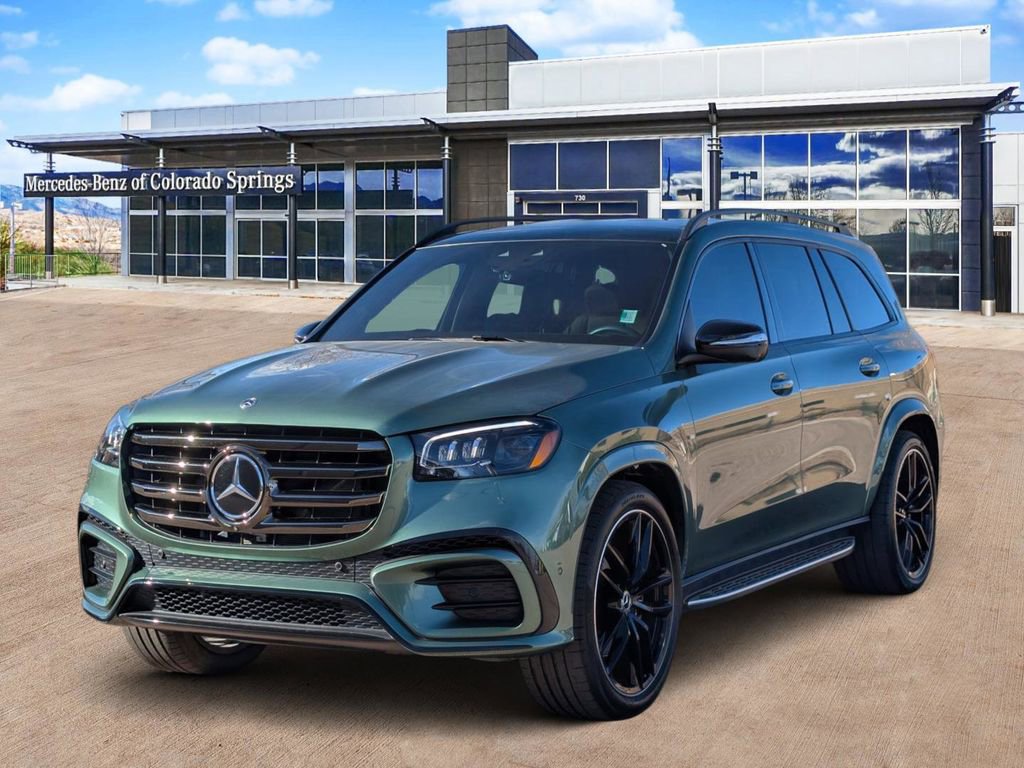 Used 2025 Mercedes-Benz GLS 580 4MATIC image 3