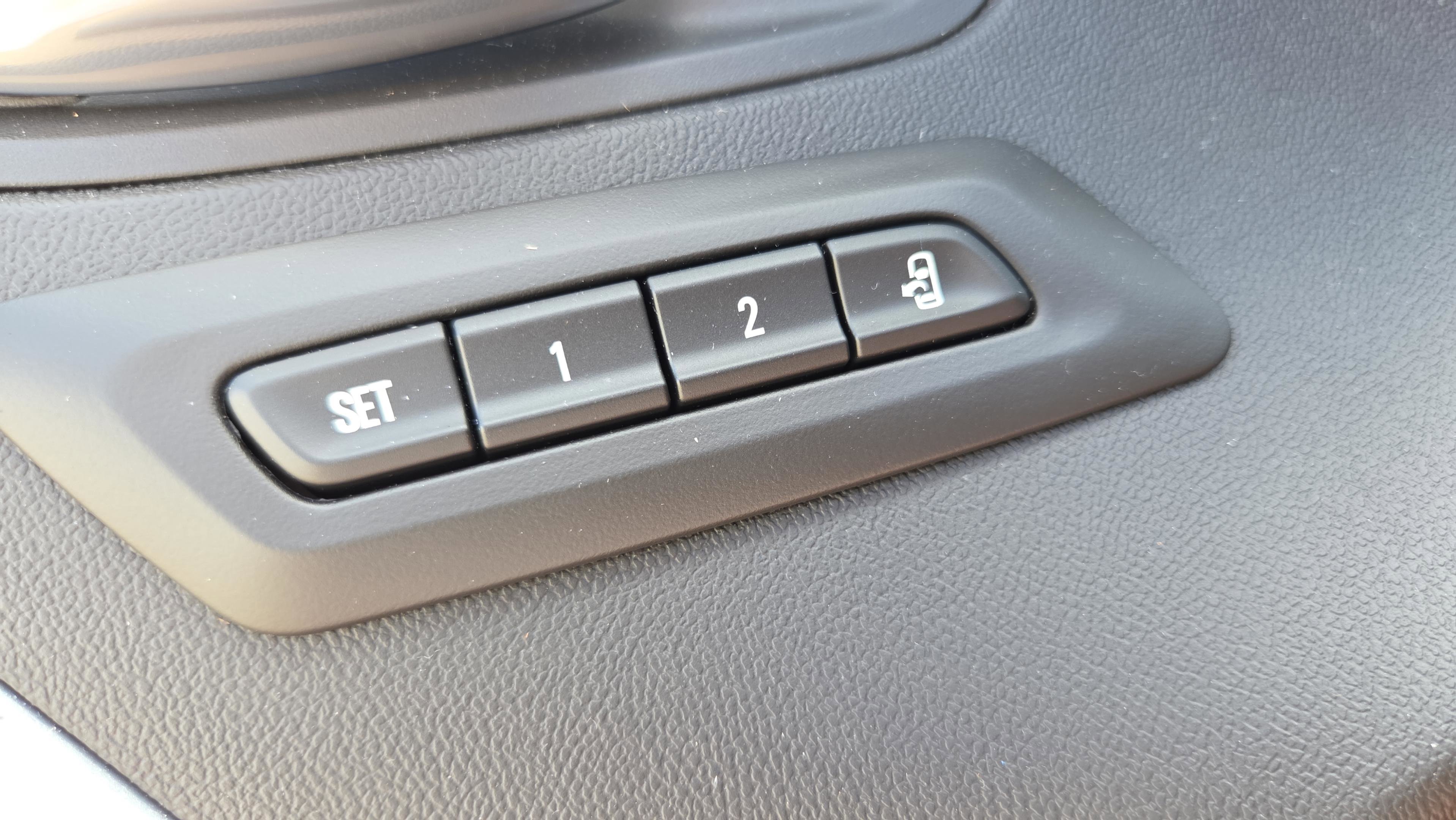 Used 2020 Chevrolet Camaro ZL1 image 34