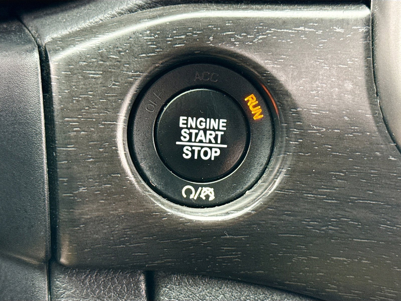 Used 2017 Jeep Grand Cherokee Altitude image 9