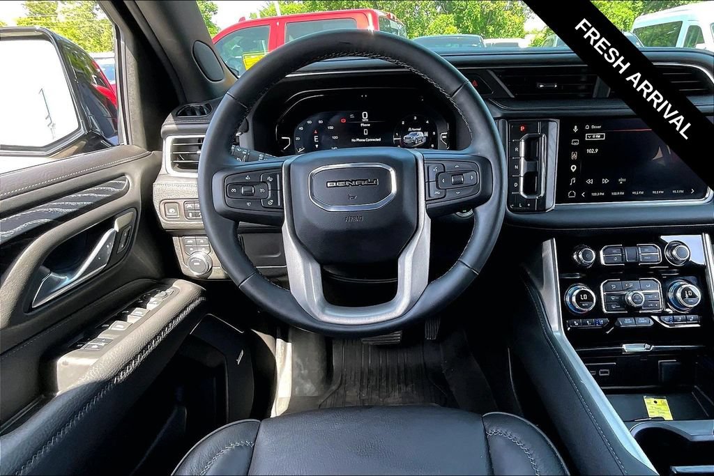 Used 2024 GMC Yukon Denali AWD/4WD image 11