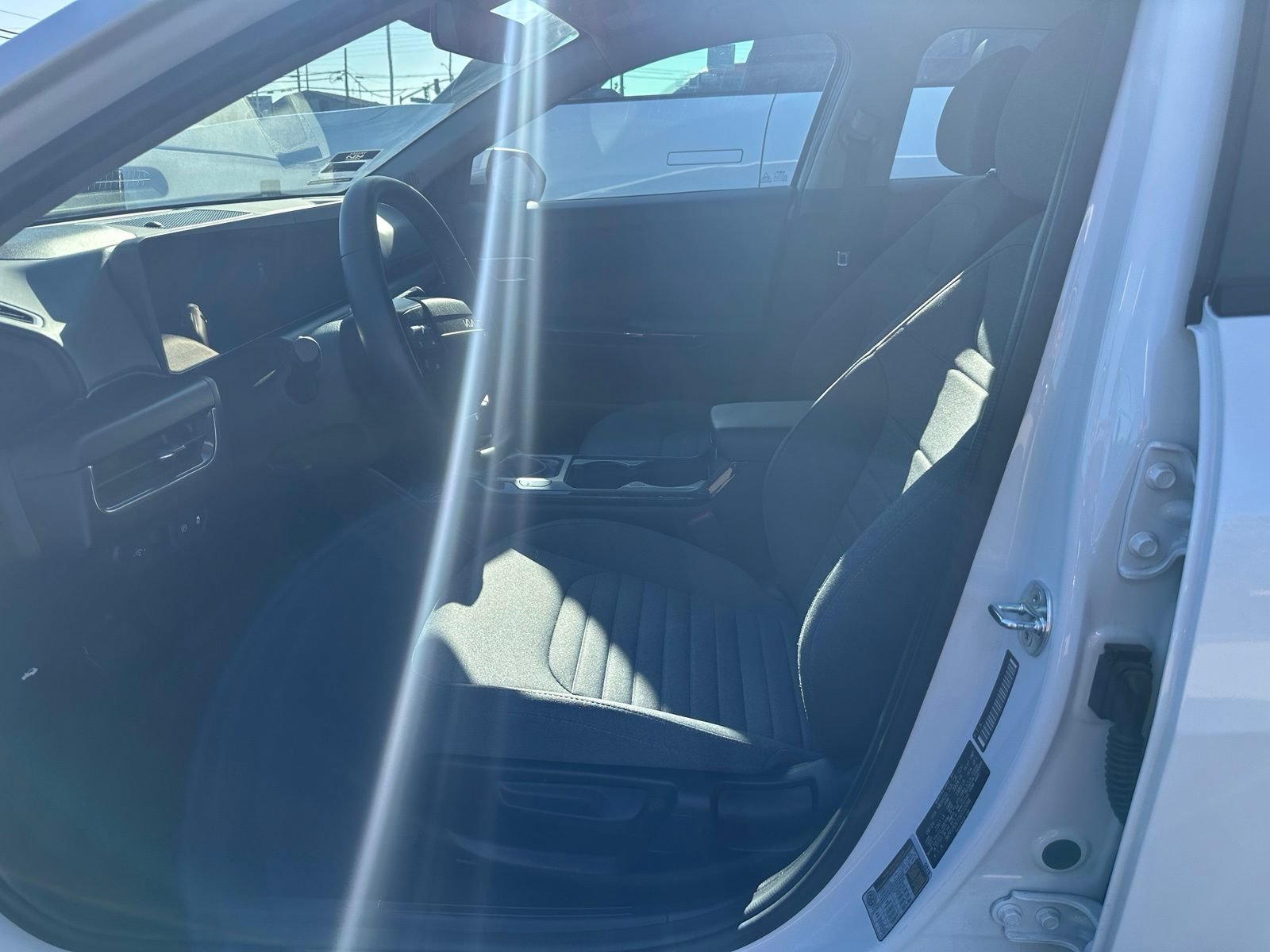 Certified 2025 Kia K4 EX FWD image 18