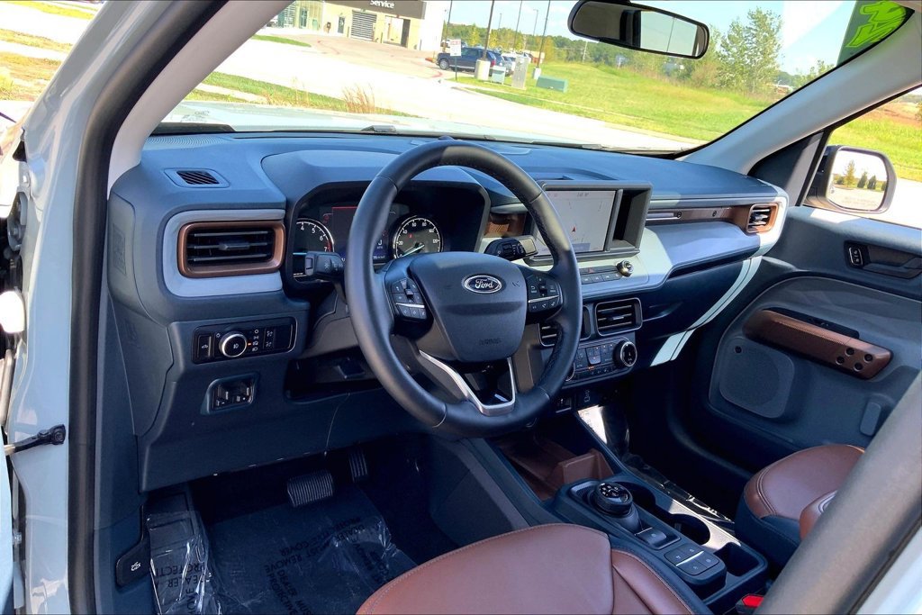 Used 2024 Ford Maverick Lariat w/ 4K Tow Package AWD/4WD image 13