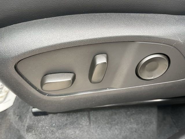 Used 2025 Buick Enclave Sport Touring image 12