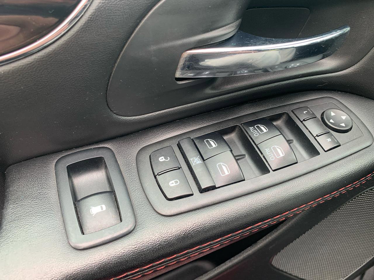 Used 2018 Dodge Grand Caravan GT FWD image 21
