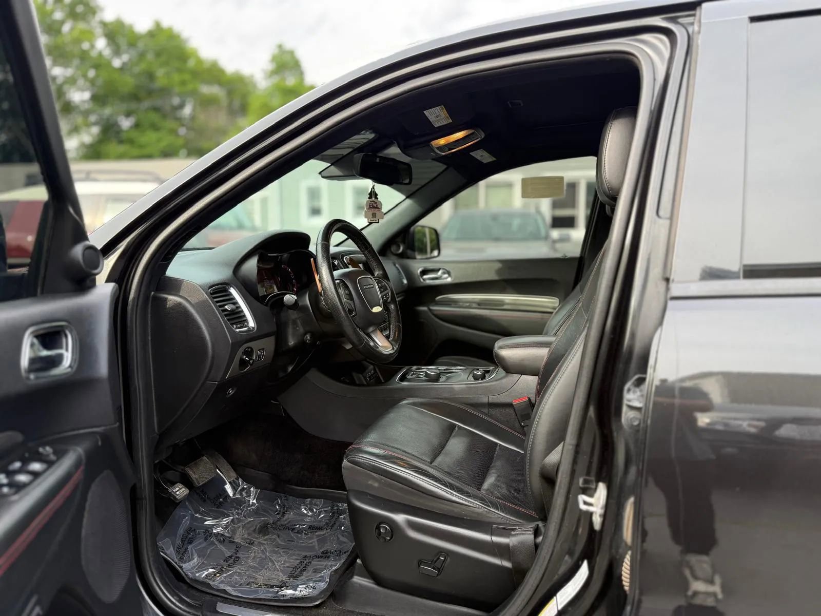 Used 2015 Dodge Durango R/T w/ Technology Group AWD/4WD image 9