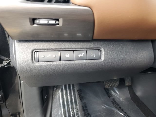 Certified 2023 Nissan Pathfinder Platinum AWD/4WD image 30