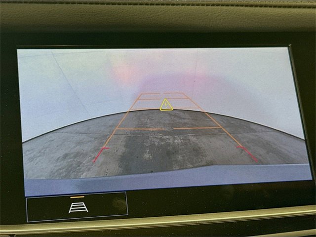 New 2025 Cadillac XT5 Luxury image 9