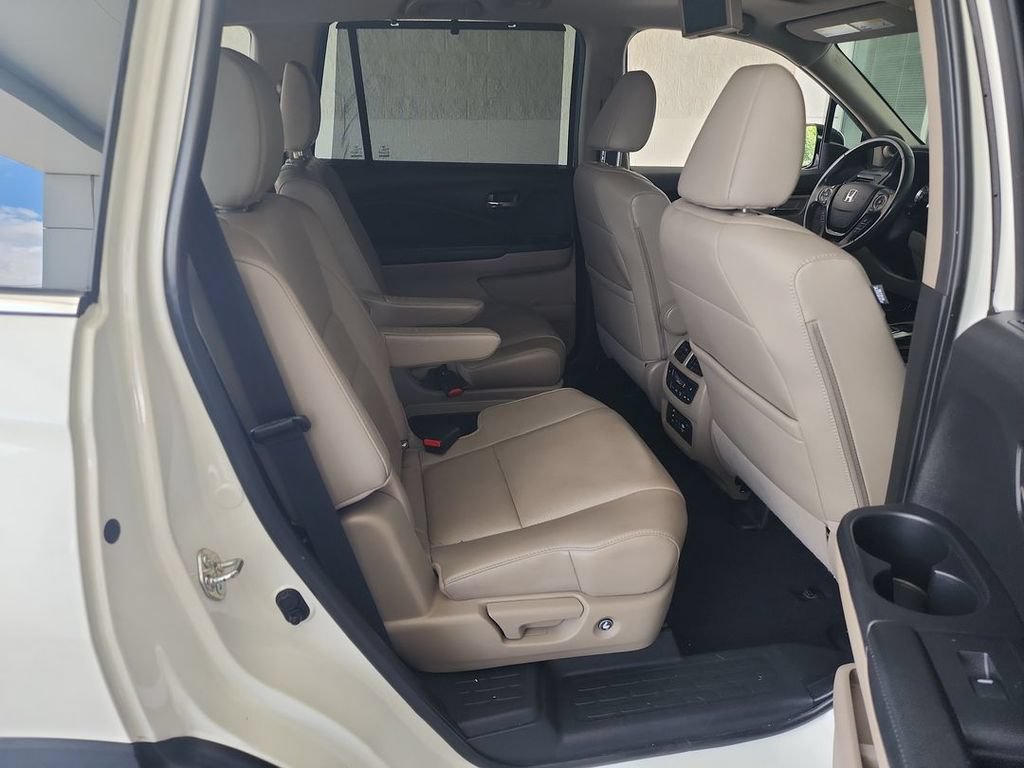 Used 2018 Honda Pilot Elite image 26