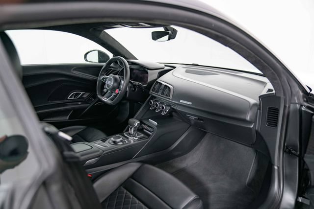 Used 2017 Audi R8 V10 plus AWD/4WD image 22