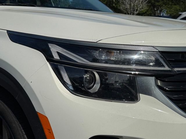 Certified 2024 Kia Seltos S FWD image 9