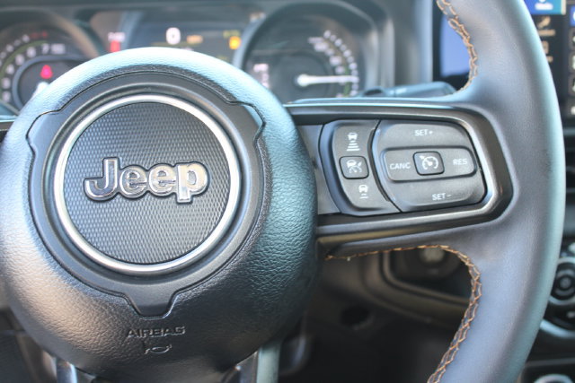 Used 2024 Jeep Wrangler Unlimited w/ Convenience Group AWD/4WD image 18