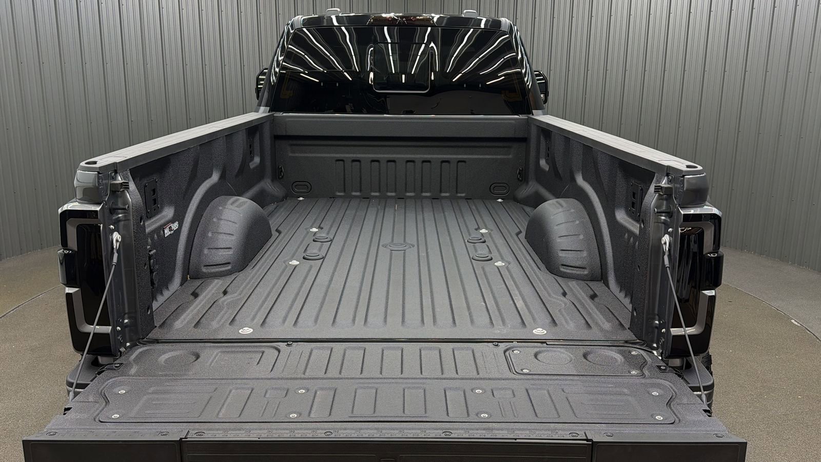 Used 2026 Ford F450 Platinum w/ FX4 Off-Road Package AWD/4WD image 17