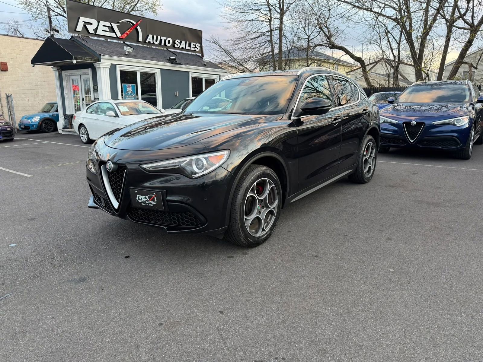 Used 2018 Alfa Romeo Stelvio Ti image 2
