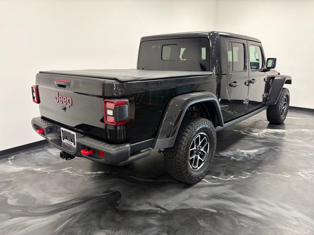 Used 2024 Jeep Gladiator Rubicon AWD/4WD image 19