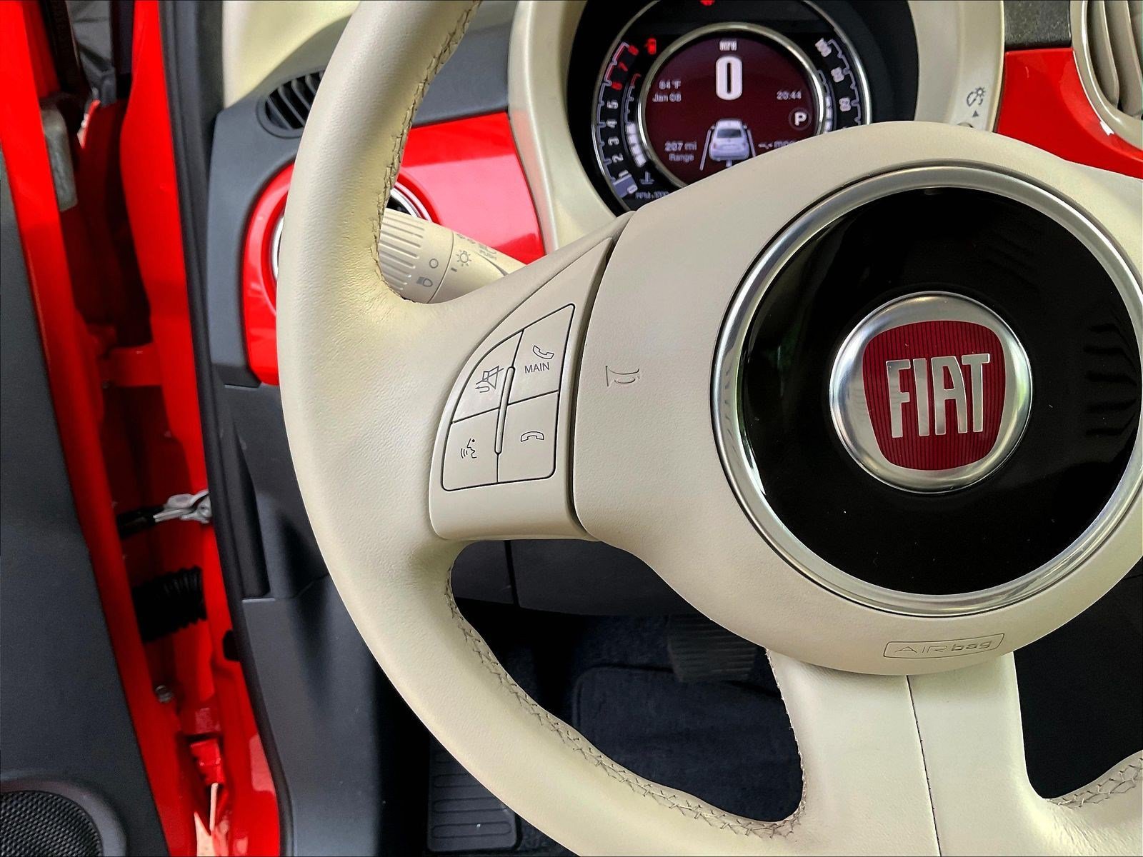 Used 2017 FIAT 500 Pop FWD image 10