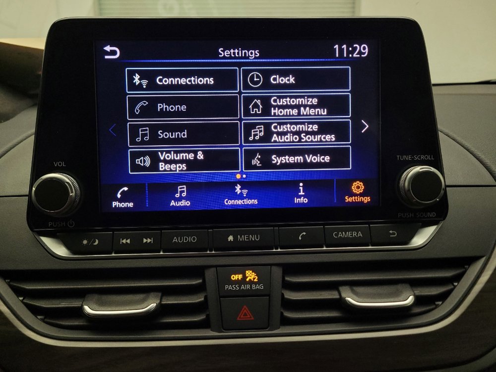 Used 2024 Nissan Altima 2.5 SV image 25