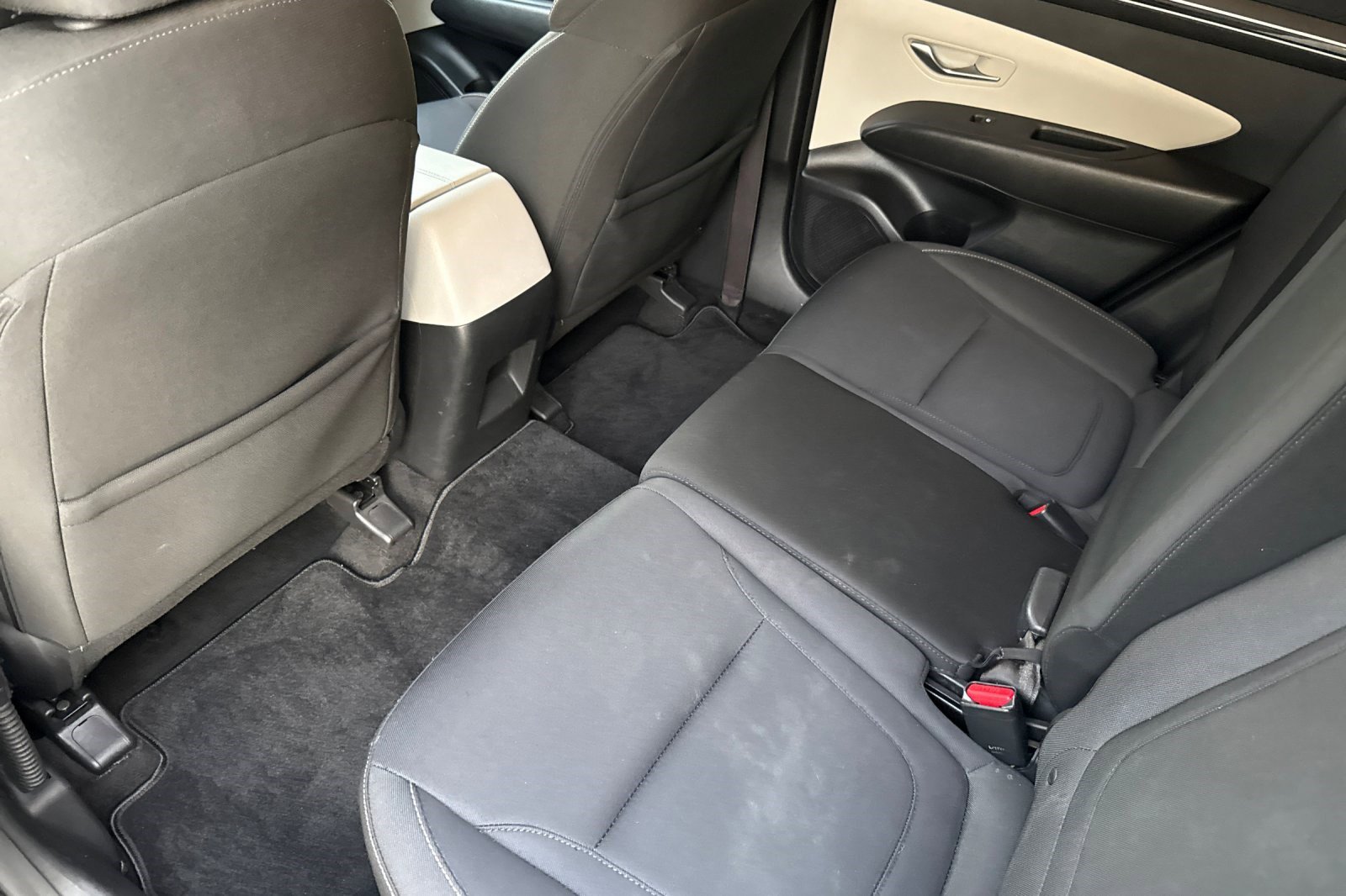 Used 2022 Hyundai Tucson SE image 15