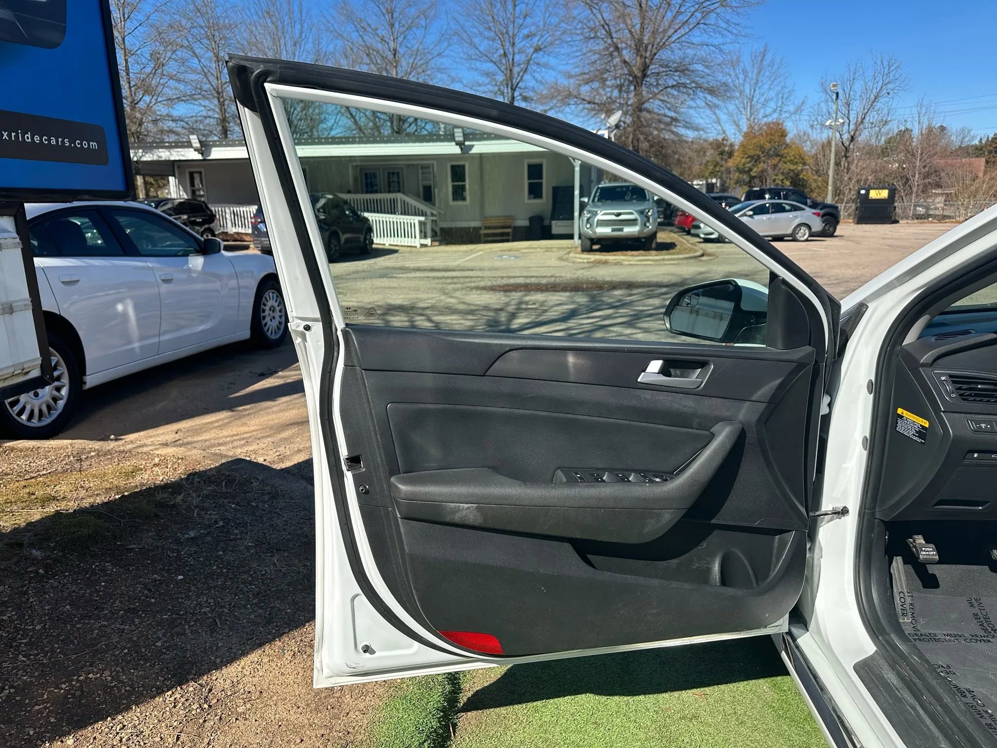 Used 2017 Hyundai Sonata Sport w/ Value Edition Package 02 image 13