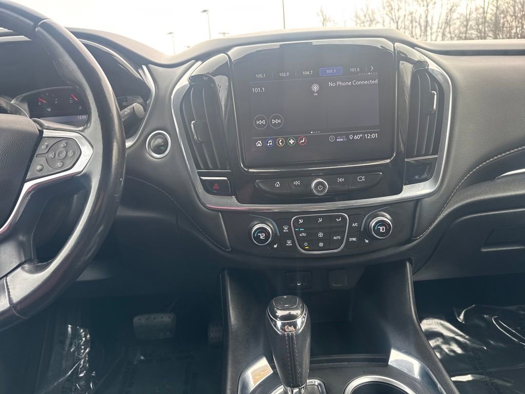 Used 2020 Chevrolet Traverse LT image 20
