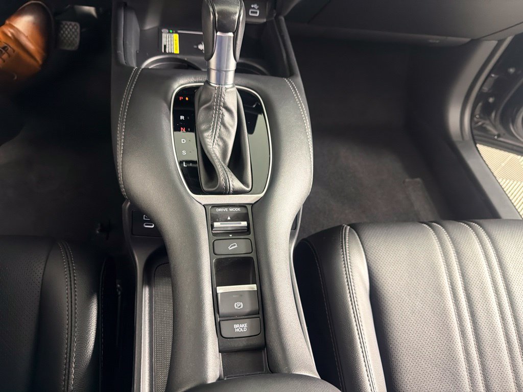 Used 2024 Honda HR-V EX-L image 30