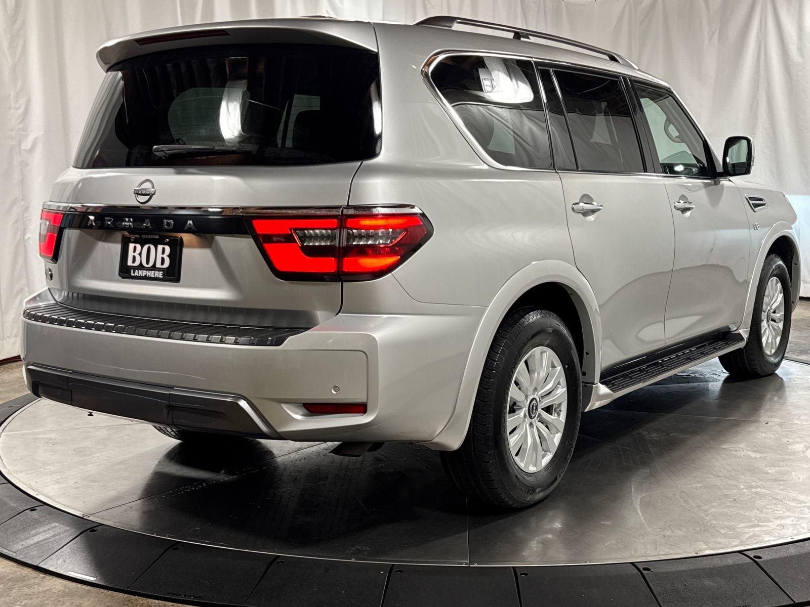 Used 2021 Nissan Armada SV AWD/4WD image 10