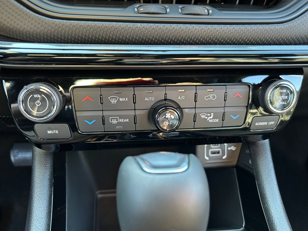 New 2026 Jeep Compass Limited w/ Sun, Sound & Navigation Group AWD/4WD image 15