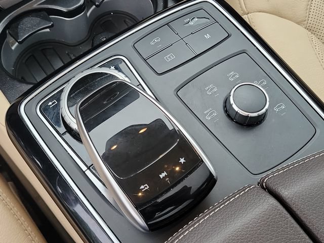 Used 2018 Mercedes-Benz GLS 550 4MATIC image 33