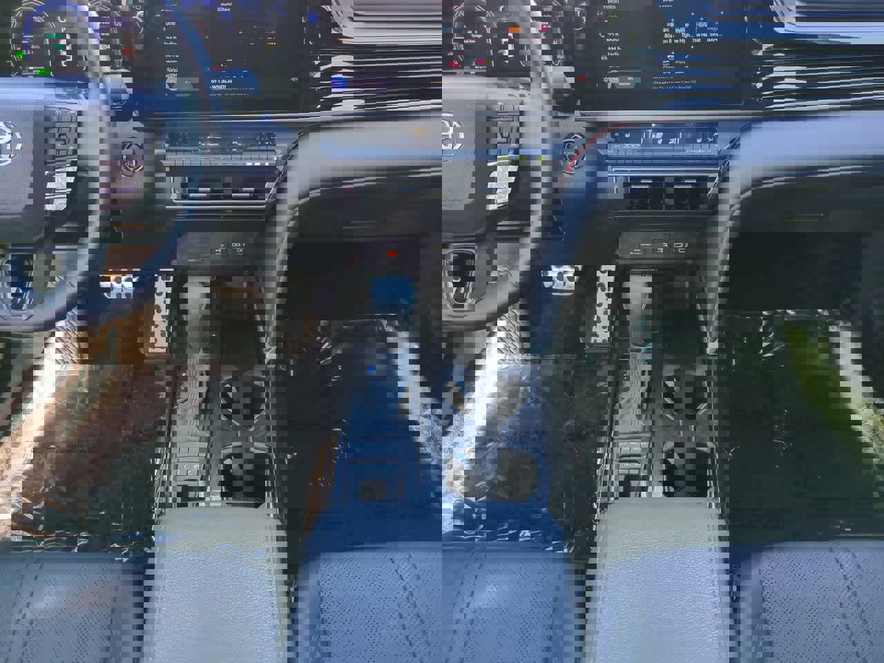 Used 2025 Toyota Camry XSE image 18