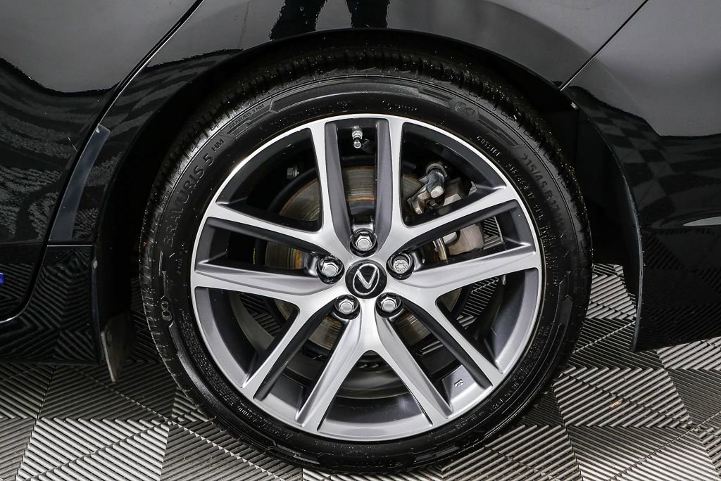 Used 2017 Lexus CT 200h image 33