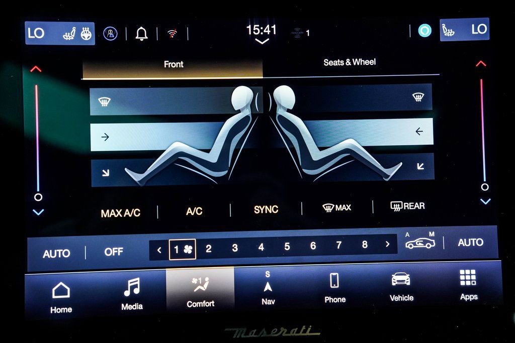Used 2022 Maserati Quattroporte Modena Q4 image 26