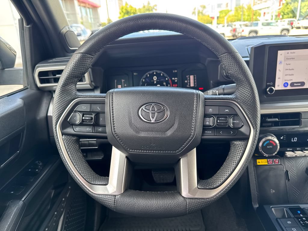 Certified 2025 Toyota Tacoma SR5 AWD/4WD image 14