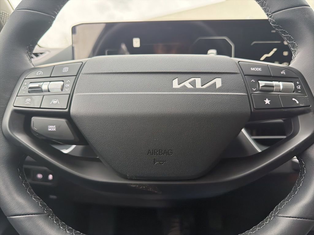 New 2025 Kia K4 EX image 38