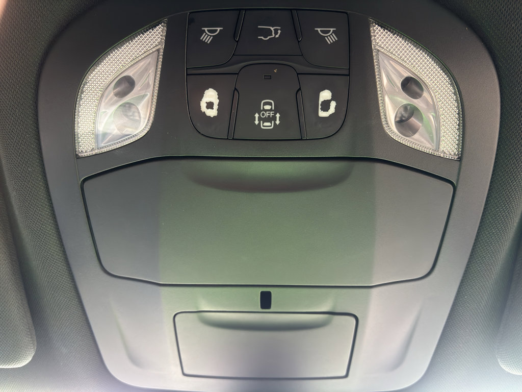 Used 2018 Chrysler Pacifica Touring-L w/ Premium Audio Group image 25