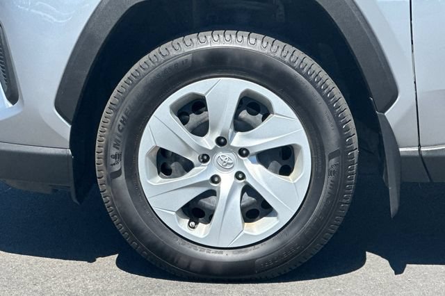 Certified 2019 Toyota RAV4 LE w/ All Weather Liner Package AWD/4WD image 30