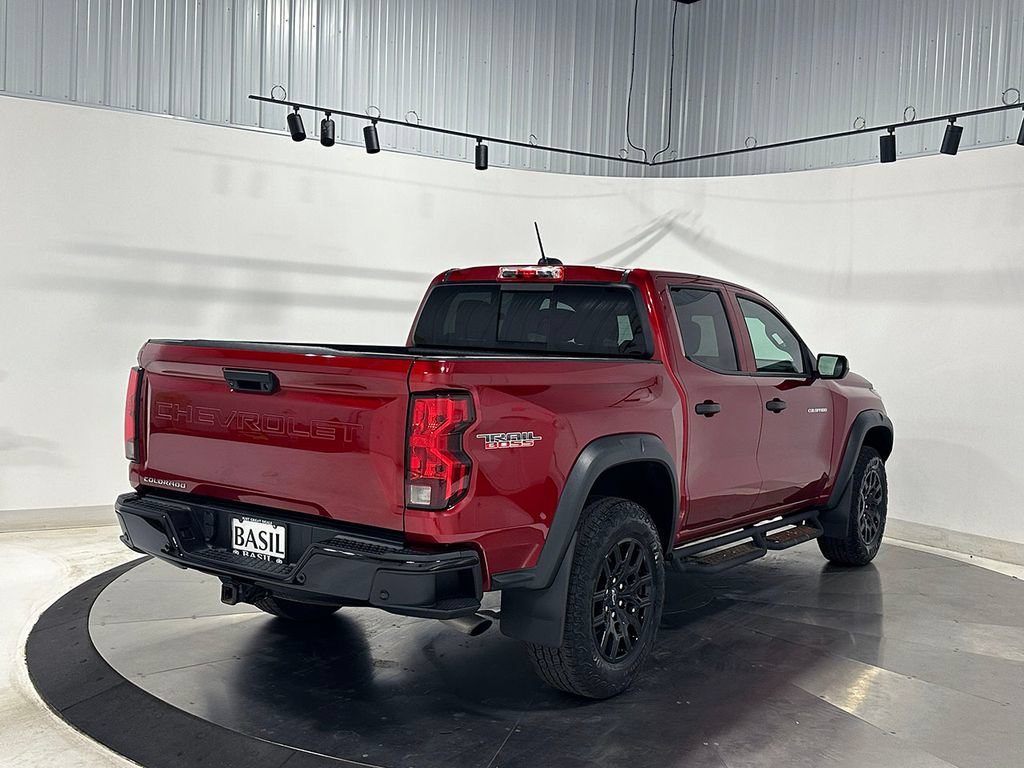 Used 2024 Chevrolet Colorado Trail Boss w/ Advanced Trailering Package AWD/4WD image 11
