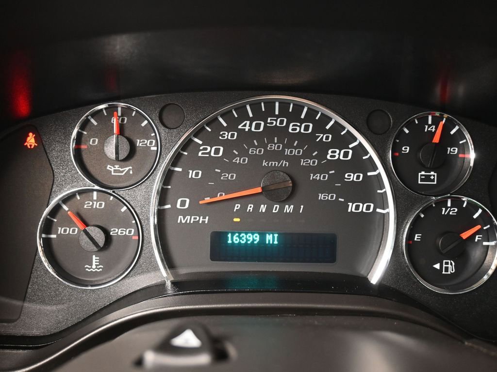 Used 2024 Chevrolet Express 2500 Work Van w/ Driver Convenience Package image 27