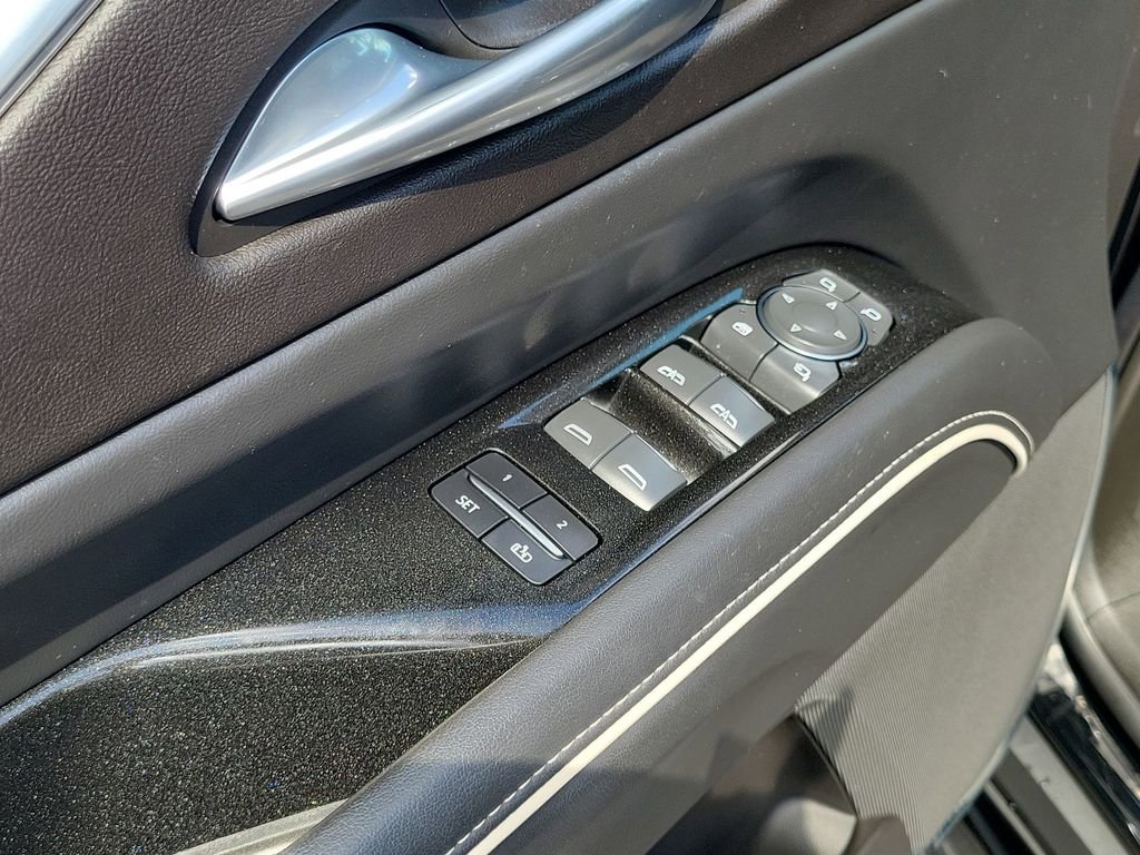 Certified 2022 Cadillac Escalade Premium Luxury image 23