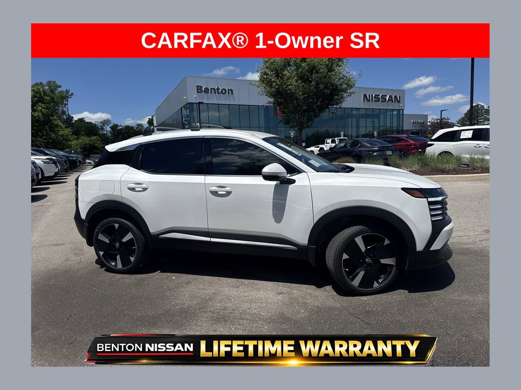 Used 2025 Nissan Kicks SR FWD image 1